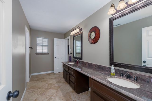 8525 Castle Creek Road, North Richland Hills, TX 76182