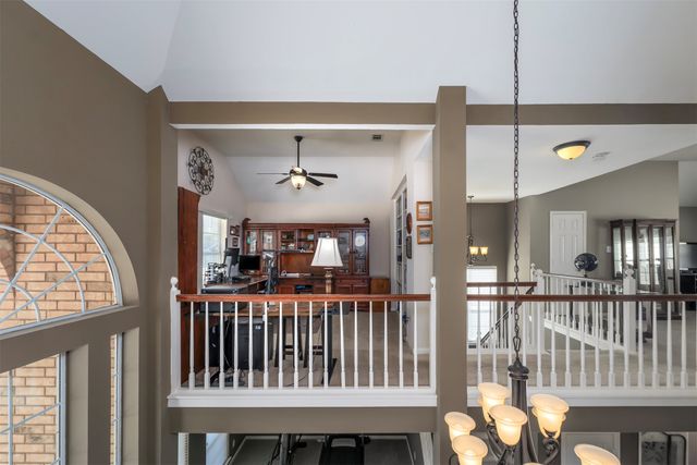 8525 Castle Creek Road, North Richland Hills, TX 76182