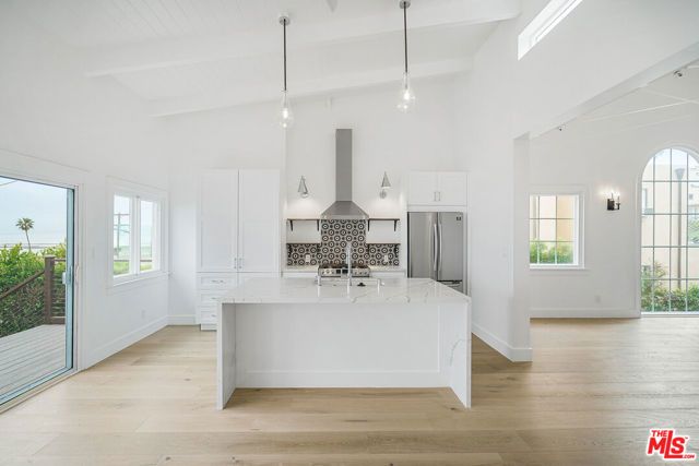 7325 Rindge Avenue, Playa Del Rey (los Angeles), CA 90293