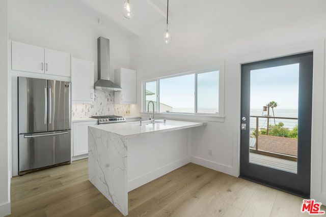 7325 Rindge Avenue, Playa Del Rey (los Angeles), CA 90293