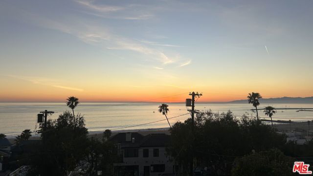 7325 Rindge Avenue, Playa Del Rey (los Angeles), CA 90293