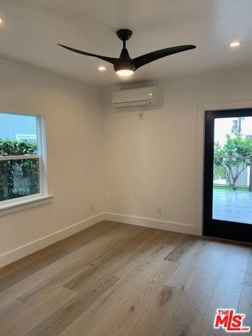 7325 Rindge Avenue, Playa Del Rey (los Angeles), CA 90293