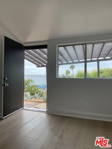 7325 Rindge Avenue, Playa Del Rey (los Angeles), CA 90293