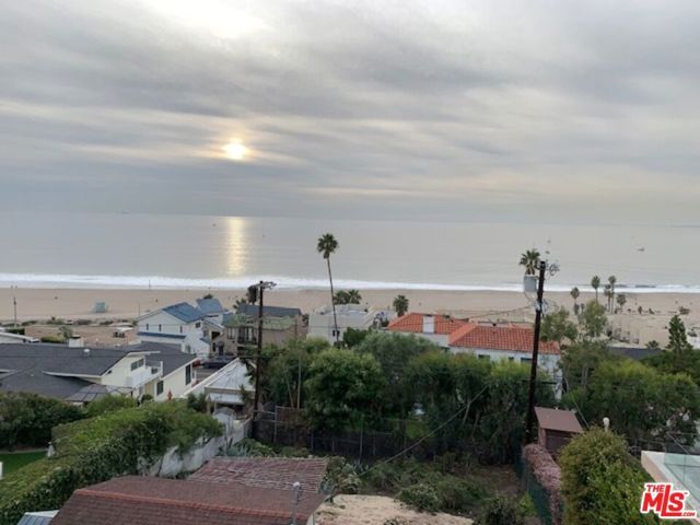 7325 Rindge Avenue, Playa Del Rey (los Angeles), CA 90293