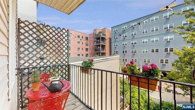 523 Monroe Street 2, Hoboken, NJ 07030