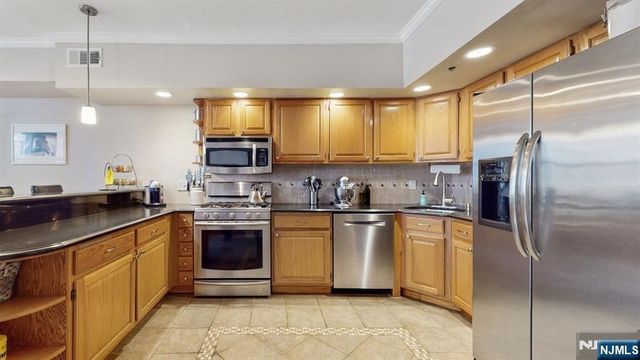 523 Monroe Street 2, Hoboken, NJ 07030