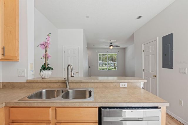 11608 DECLARATION DRIVE, Tampa, FL 33635
