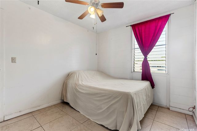 94-099 Waipahu Street A202, Waipahu, HI 96797