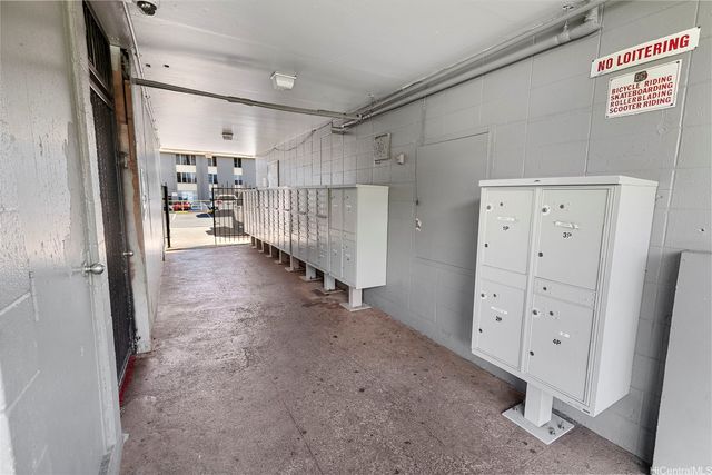 94-099 Waipahu Street A202, Waipahu, HI 96797