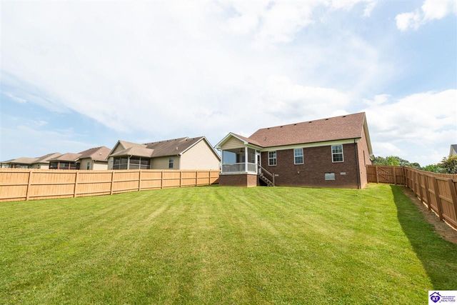 179 Twin Lakes Drive, Vine Grove, KY 40175