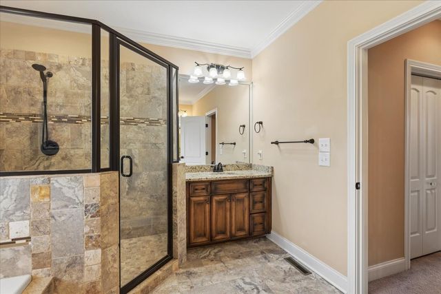 239 Cherokee Dock Rd, Lebanon, TN 37087