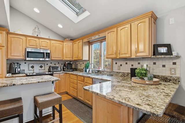 30 Thetford Ave, Braintree, MA 02184