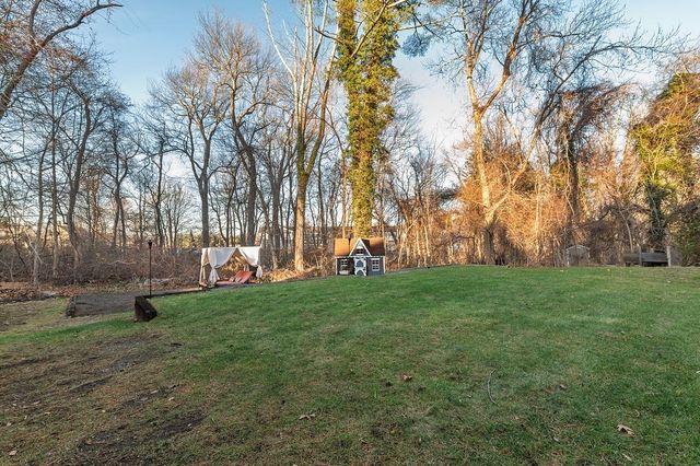 30 Thetford Ave, Braintree, MA 02184