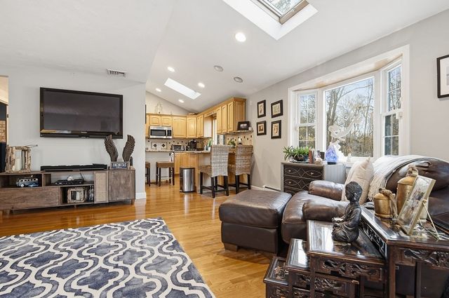 30 Thetford Ave, Braintree, MA 02184