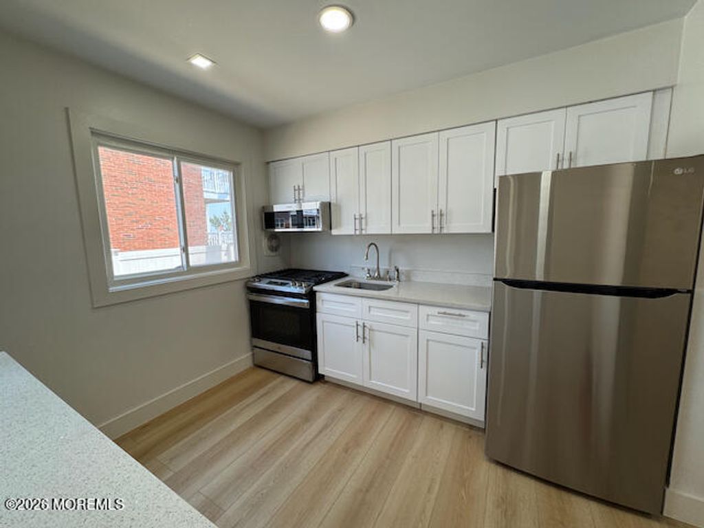 1 Ocean Avenue 23, Belmar, NJ 07719