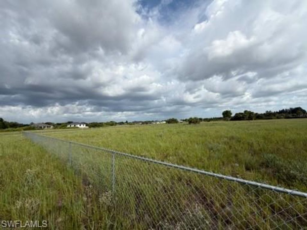 1719 Wells AVE, LEHIGH ACRES, FL 33972 — photo 3
