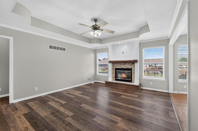 1109 White Oak Court, Raymore, MO 64083