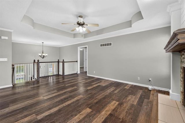 1109 White Oak Court, Raymore, MO 64083