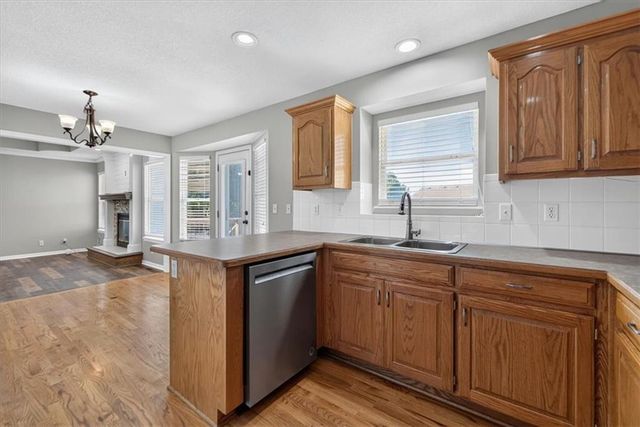1109 White Oak Court, Raymore, MO 64083