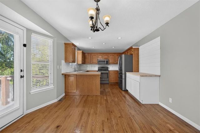 1109 White Oak Court, Raymore, MO 64083