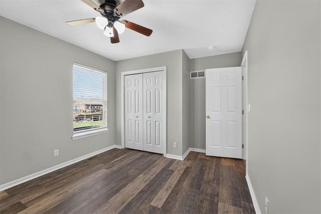 1109 White Oak Court, Raymore, MO 64083