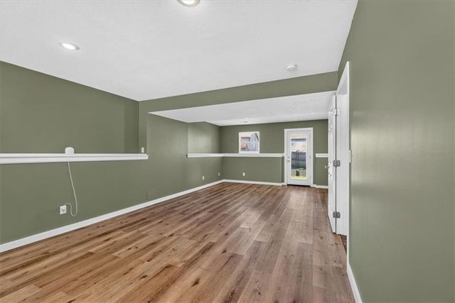 1109 White Oak Court, Raymore, MO 64083