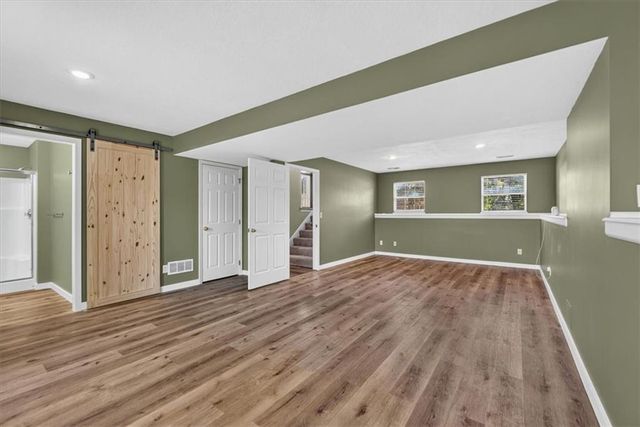 1109 White Oak Court, Raymore, MO 64083