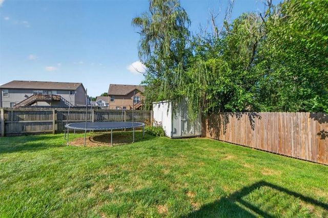 1109 White Oak Court, Raymore, MO 64083