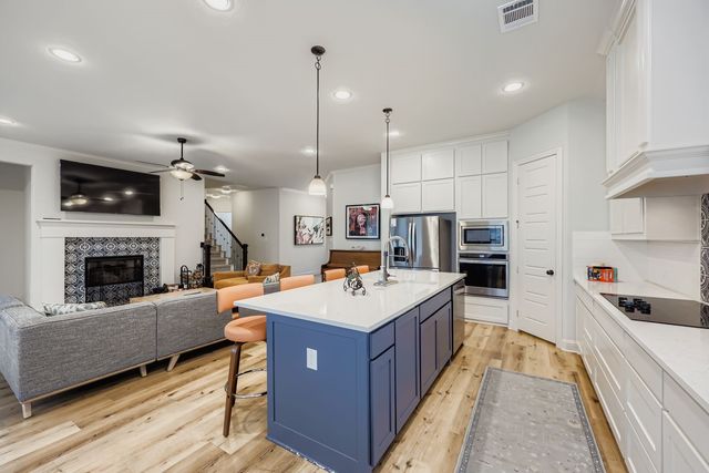 637 Summer Grove Drive, Midlothian, TX 76065