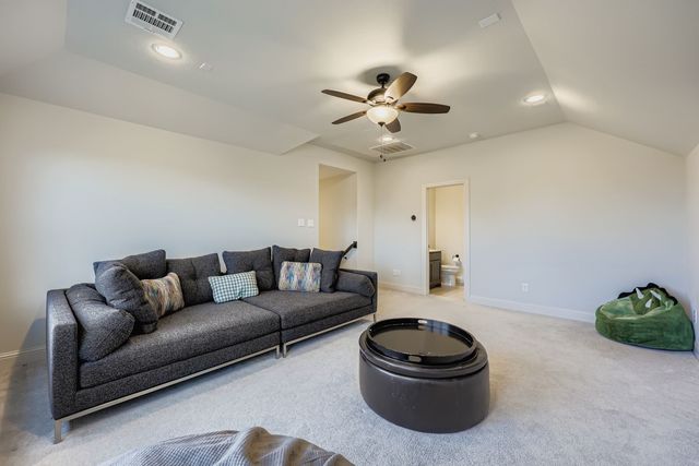 637 Summer Grove Drive, Midlothian, TX 76065