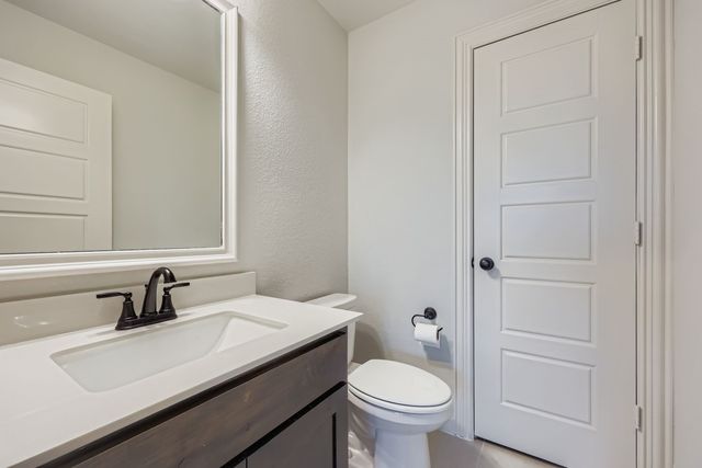 637 Summer Grove Drive, Midlothian, TX 76065