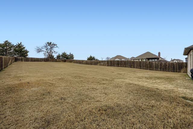 637 Summer Grove Drive, Midlothian, TX 76065