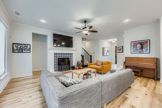 637 Summer Grove Drive, Midlothian, TX 76065