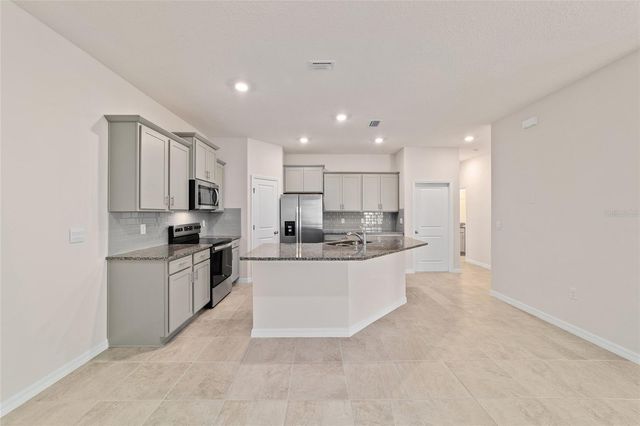 5313 NW 48TH PLACE, Ocala, FL 34482