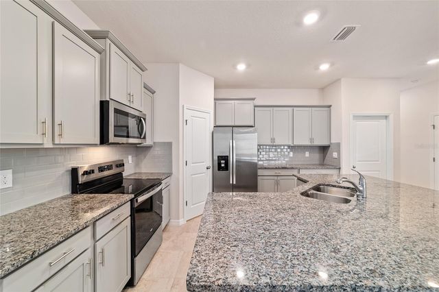 5313 NW 48TH PLACE, Ocala, FL 34482