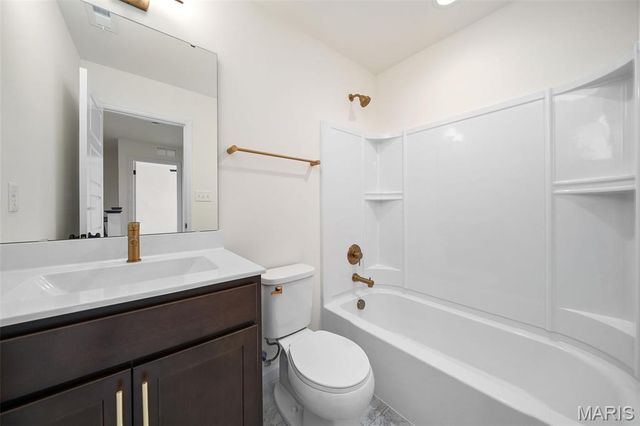 1088 Black Bear Drive, House Springs, MO 63051