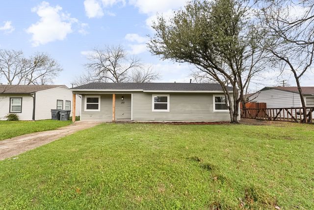 2655 Larry Drive, Dallas, TX 75228