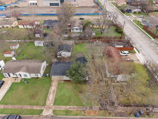 2655 Larry Drive, Dallas, TX 75228