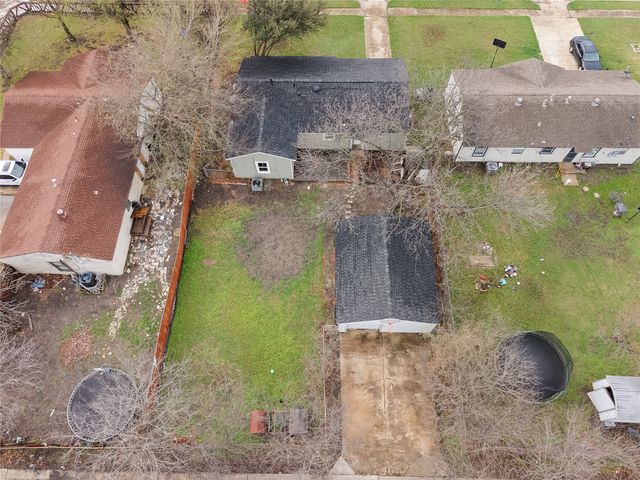 2655 Larry Drive, Dallas, TX 75228