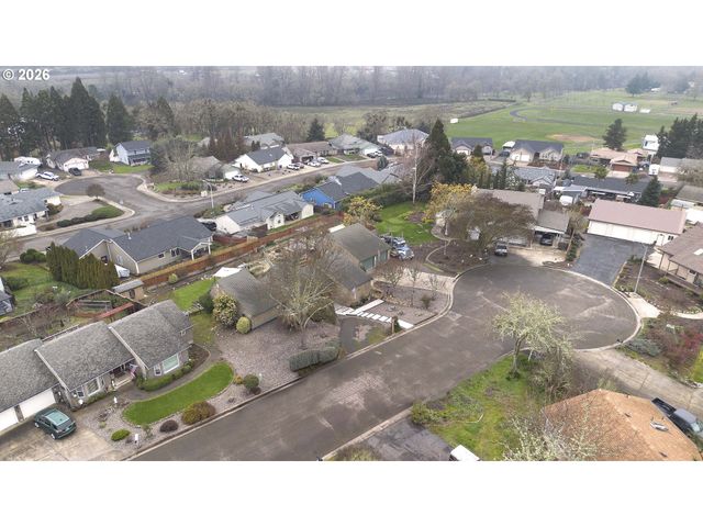 605 DEERWOOD Ct, Winston, OR 97496