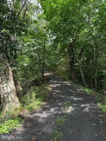 769 S WATER ST, Woodstock, VA 22664
