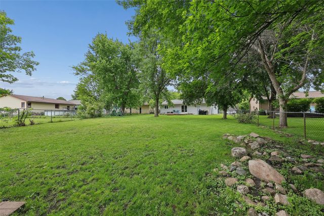636 Garden Road, Ames, IA 50010