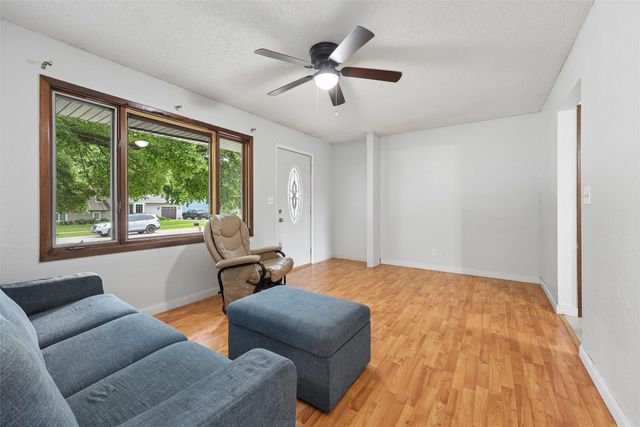 636 Garden Road, Ames, IA 50010