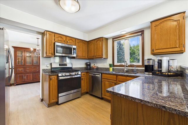 124 Corsaire Lane, Schaumburg, IL 60173