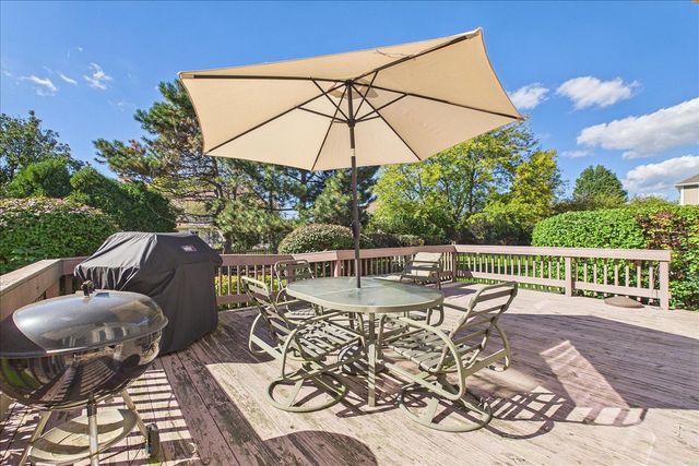 124 Corsaire Lane, Schaumburg, IL 60173