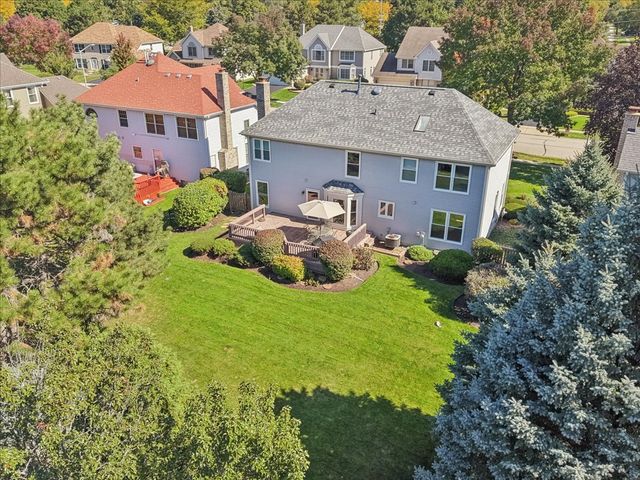 124 Corsaire Lane, Schaumburg, IL 60173