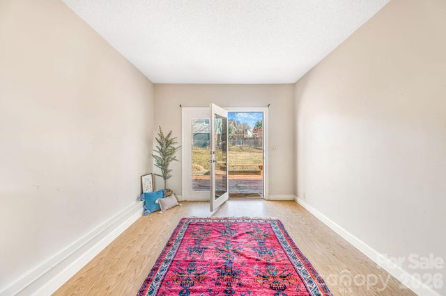 36 Cleveland Avenue, Asheville, NC 28803