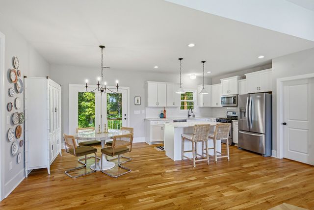 2341 Tom Austin Hwy, Greenbrier, TN 37073