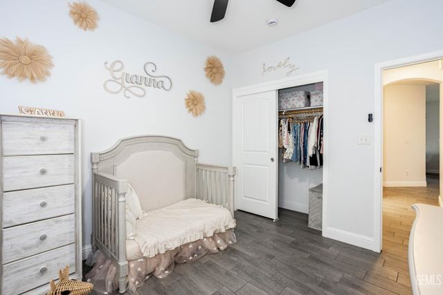 7206 Olen Arnold Avenue, Bakersfield, CA 93307