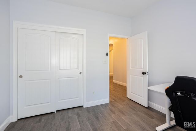 7206 Olen Arnold Avenue, Bakersfield, CA 93307